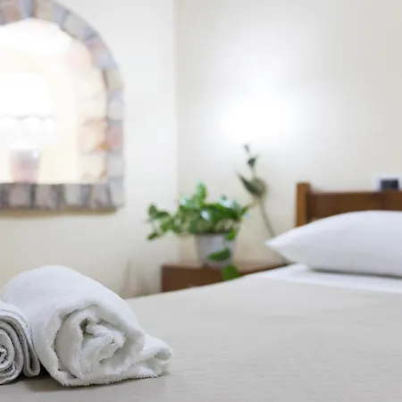 Vico Tauro House * تاورمينا