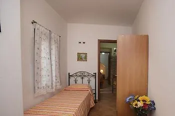 Vico Tauro House تاورمينا