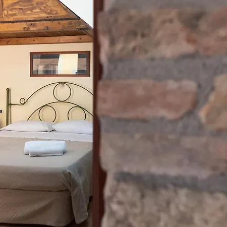 Vico Tauro House Apartment *