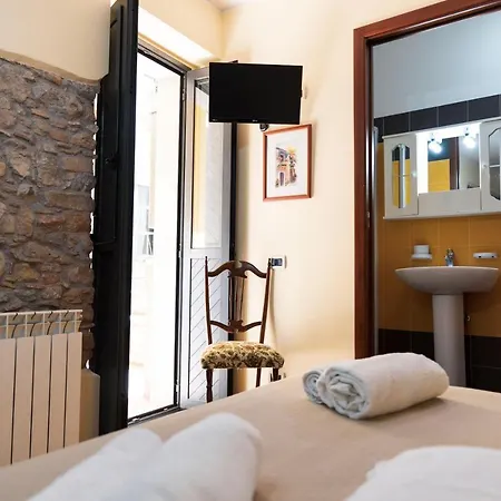 Vico Tauro House *