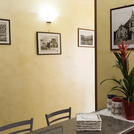 Vico Tauro House Apartment *
