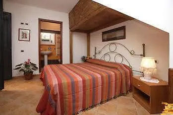 Vico Tauro House Apartment *